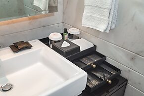 JHL Solitaire Gading Serpong