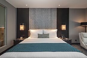 JHL Solitaire Gading Serpong