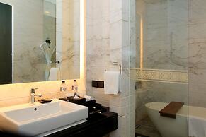 JHL Solitaire Gading Serpong