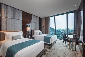 JHL Solitaire Gading Serpong