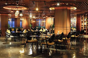 JHL Solitaire Gading Serpong