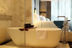 JHL Solitaire Gading Serpong