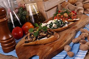 JHL Solitaire Gading Serpong