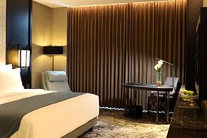 JHL Solitaire Gading Serpong