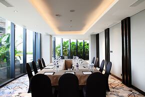 JHL Solitaire Gading Serpong