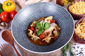 JHL Solitaire Gading Serpong