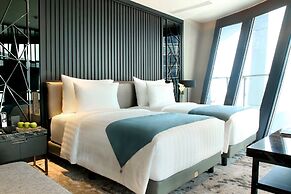 JHL Solitaire Gading Serpong