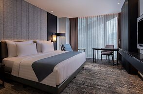 JHL Solitaire Gading Serpong