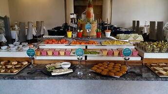 Pramod Convention & Beach Resort