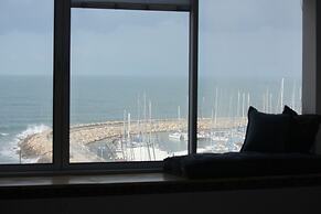 TLV Suites on the beach
