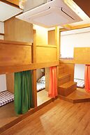 Urban Art Stay - Hostel