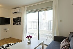 TLV Suites by the sea 3 Rooms