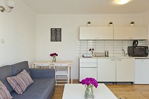 TLV Suites by the sea 3 Rooms