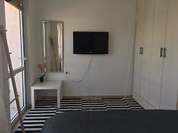 TLV Suites Triplex Penthouse With pool