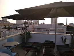 TLV Suites Triplex Penthouse With pool