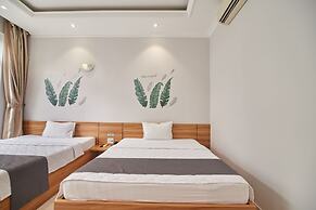 Bin Bin Hotel 2 - Near Him Lam D7