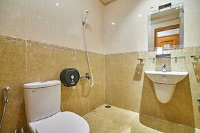 Bin Bin Hotel 2 - Near Him Lam D7