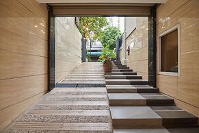 Bin Bin Hotel 2 - Near Him Lam D7