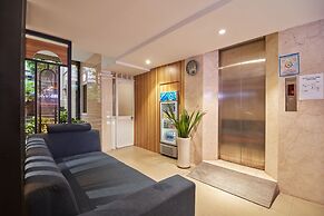 Bin Bin Hotel 2 - Near Him Lam D7