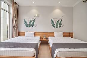 Bin Bin Hotel 2 - Near Him Lam D7