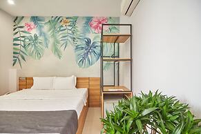 Bin Bin Hotel 2 - Near Him Lam D7