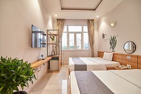 Bin Bin Hotel 2 - Near Him Lam D7