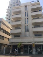 TLV Suites By The Sea - 2 Rooms