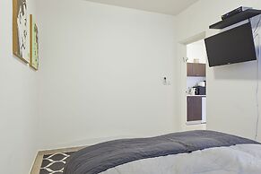 TLV Suites By The Sea - 2 Rooms