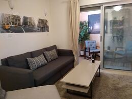 TLV Suites By The Sea - 2 Rooms