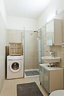 TLV Suites By The Sea - 2 Rooms