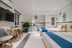 BinBin Hotel 5 - Near Lotte Mart D7