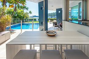 Pavillion 17 - Waterfront Spacious 4 Bedroom With Own Inground Pool An