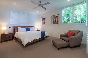 Pavillion 17 - Waterfront Spacious 4 Bedroom With Own Inground Pool An