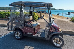 Pavillion 17 - Waterfront Spacious 4 Bedroom With Own Inground Pool An