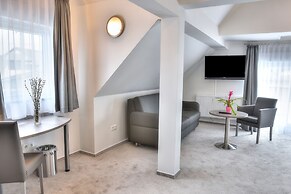 Fast Lane Hotel
