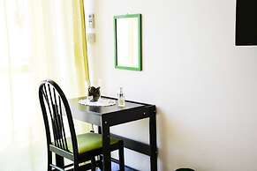 Ficurinia Guest House