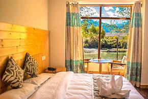 The Nature Residency - A Riverside Resort in Leh