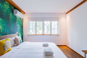 Villa of Midsummer Night - 5 BRs