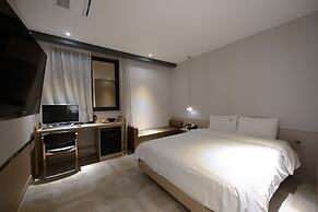 Hound Hotel Seomyeon - Bumcheon