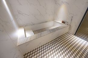 Hound Hotel Seomyeon - Bumcheon