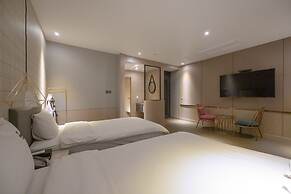 Hound Hotel Seomyeon - Bumcheon