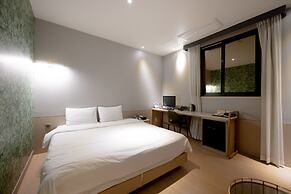 Hound Hotel Seomyeon - Bumcheon