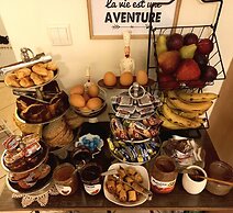 Antouanetta Apartments