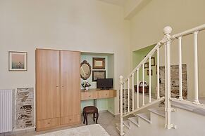 Antouanetta Apartments