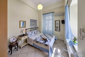 Antouanetta Apartments