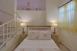 Antouanetta Apartments