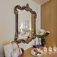 Antouanetta Apartments