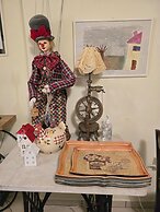 Antouanetta Apartments