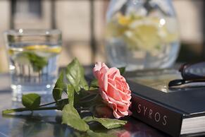 Antouanetta Apartments