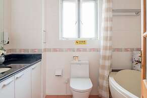 Cambridge Villa with 5 BRs